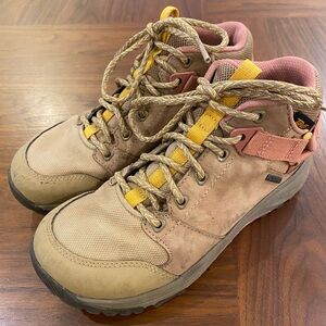 Teva Grandview GTX Hiking Boots